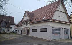 Alt und nicht mehr den Anforderungen entsprechend: Der Gemeinderat beschließt mehrheitlich, dass ans Feuerwehrhaus in Erpfingen