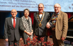 Helmut Thumm (von links), Susanne Stutzmann, OB Thomas Keck und Rainer Ganzner.