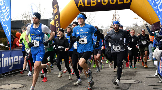Am Samstag stieg an der Kreuzeiche in Reutlingen der Auftakt zur 23. Auflage der Alb-Gold-Winterlaufserie.