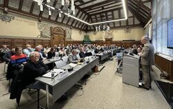 Wie sich die Kreisumlage entwickeln soll, darüber haben die Fraktionen des Reutlinger Kreistages unterschiedliche Ansichten.