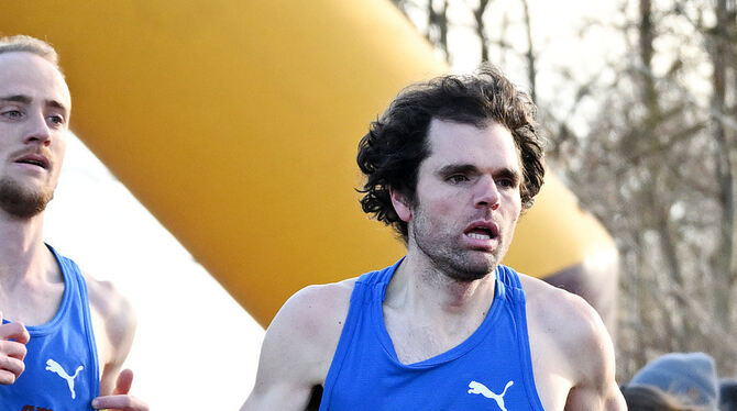 Lorenz Baum verbessert den Streckenrekord in Pliezhausen um über eine Minute.