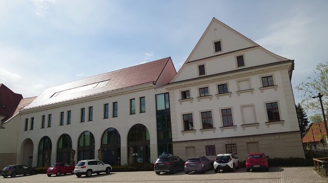 Gewählt wird auch im Spethschen Schloss.