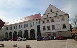 Gewählt wird auch im Spethschen Schloss.