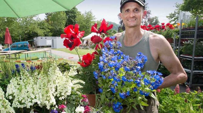 Die Vorarbeiten für die Garden Life 2015 laufen in der Pomologie auf Hochtouren. Morgen, an Christi Himmelfahrt, öffnet die Mess Die Vorarbeiten für die Garden Life 2015 laufen in der Pomologie auf Hochtouren. Morgen, an Christi Himmelfahrt, öffnet die Mess