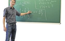 Wer studieren will, muss rechnen können. Wer mathematische Auffrischung braucht, für den bietet die Hochschule Hilfe an. »Durchg