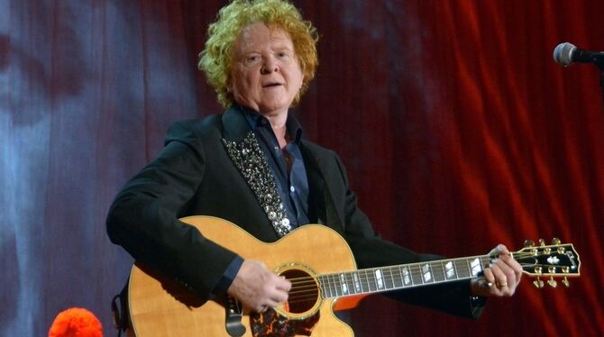 Mit einer Retro-Show begeisterte Hucknall sein Publikum, das sich durch die berühmten Songs an alte Zeiten erinnert fühlte. FOTO Mit einer Retro-Show begeisterte Hucknall sein Publikum, das sich durch die berühmten Songs an alte Zeiten erinnert fühlte. FOTO