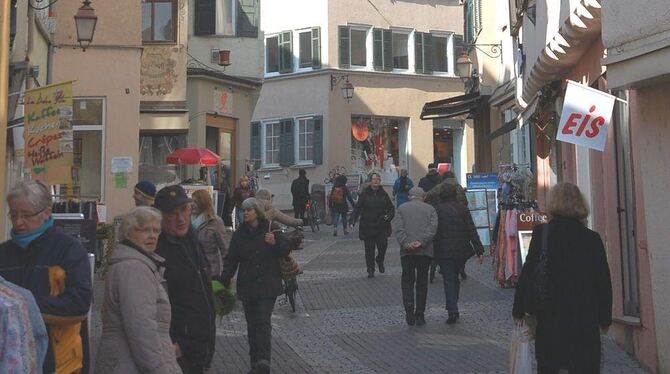 Die Neckargasse in der Tübinger Altstadt. GEA-FOTO: -JK Die Neckargasse in der Tübinger Altstadt. GEA-FOTO: -JK